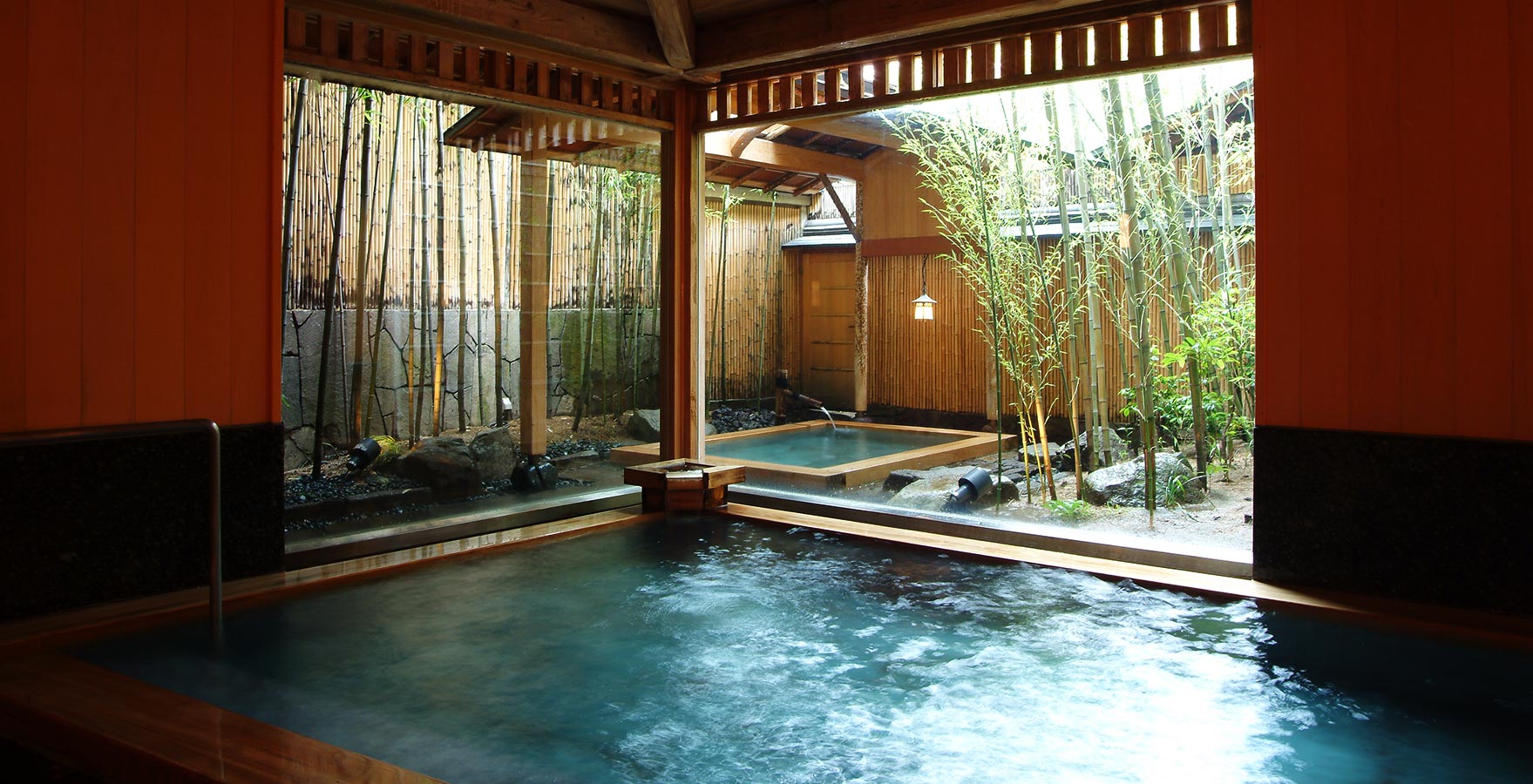 写真:吉の湯 露天風呂